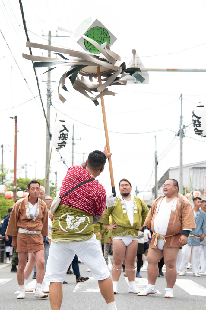 力強く纏を回す纏振り