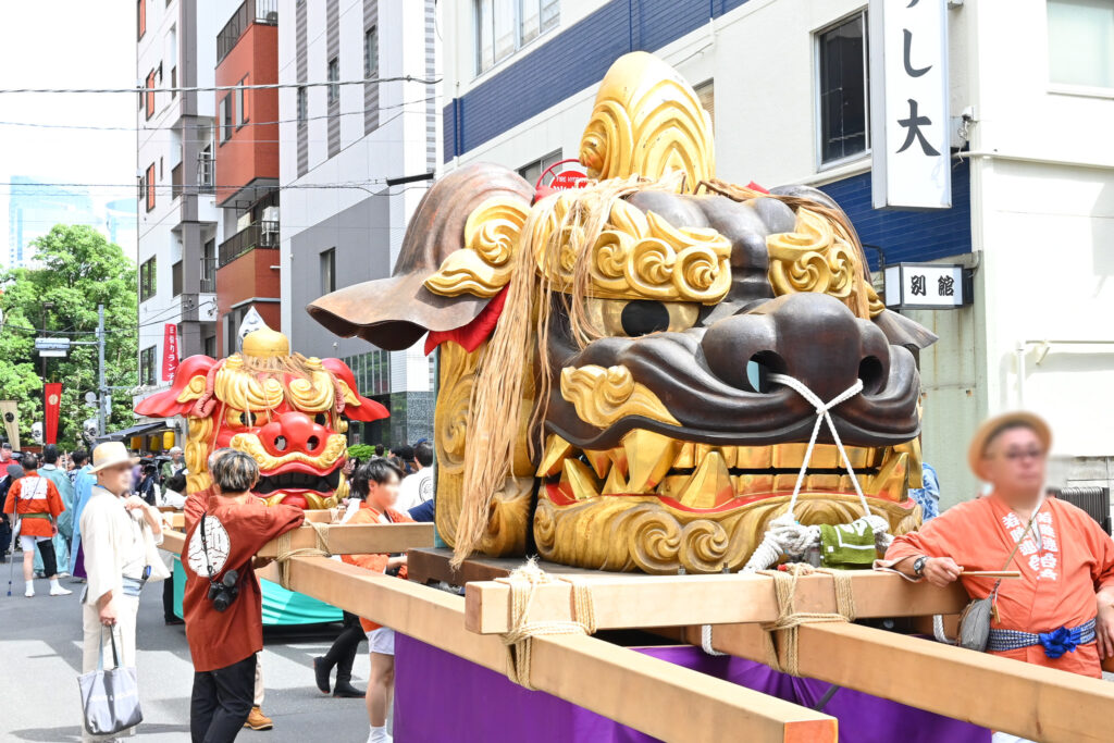 獅子頭が2基とも出るのはとても珍しいとのことでした